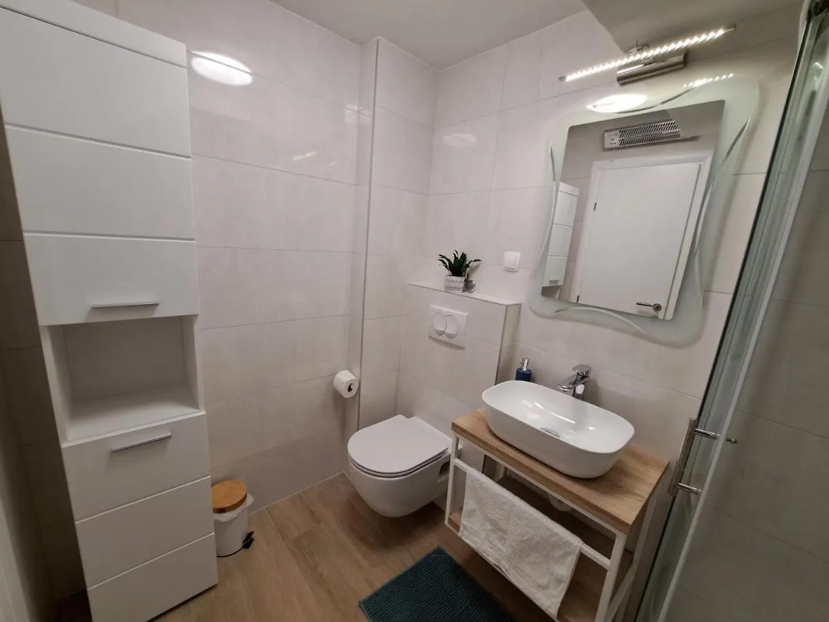 Jalumi Apartment Zadar 0*,